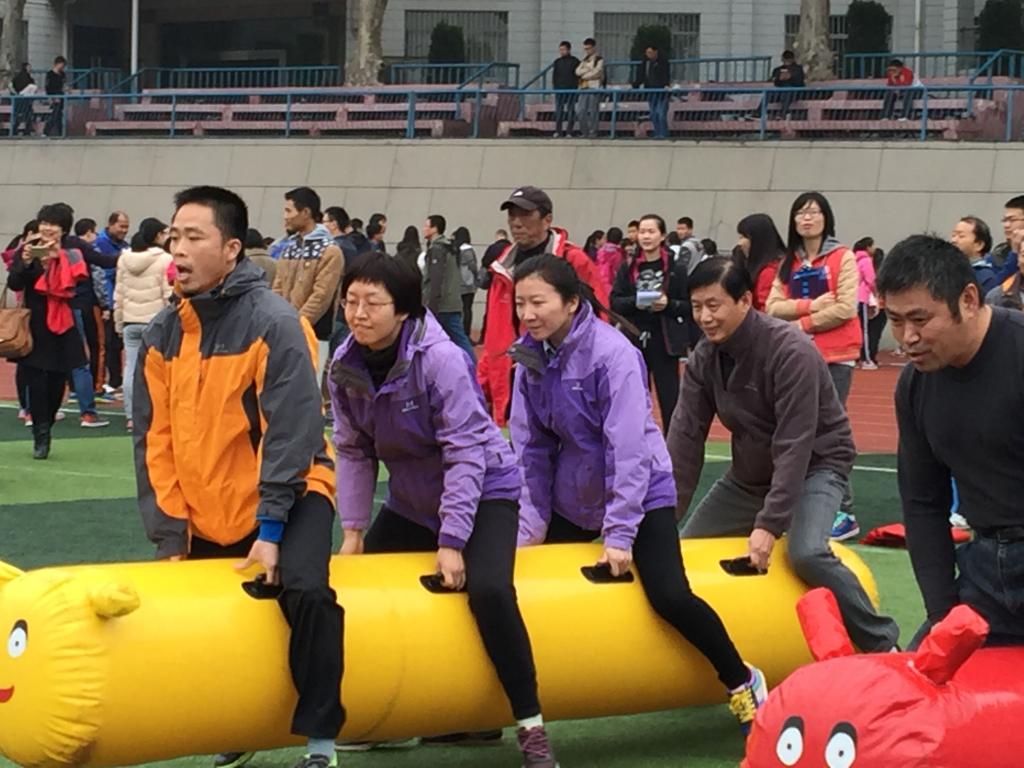 beat365职工踊跃参加2015年秋季运动会 beat365职工踊跃参加2015年秋季运动会