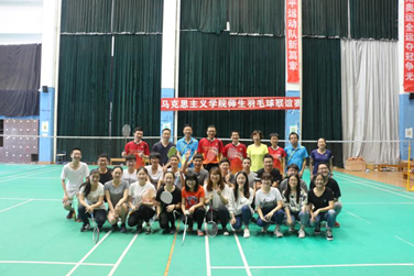 beat365体育官网登录入口第三届羽毛球师生联谊赛顺利举办